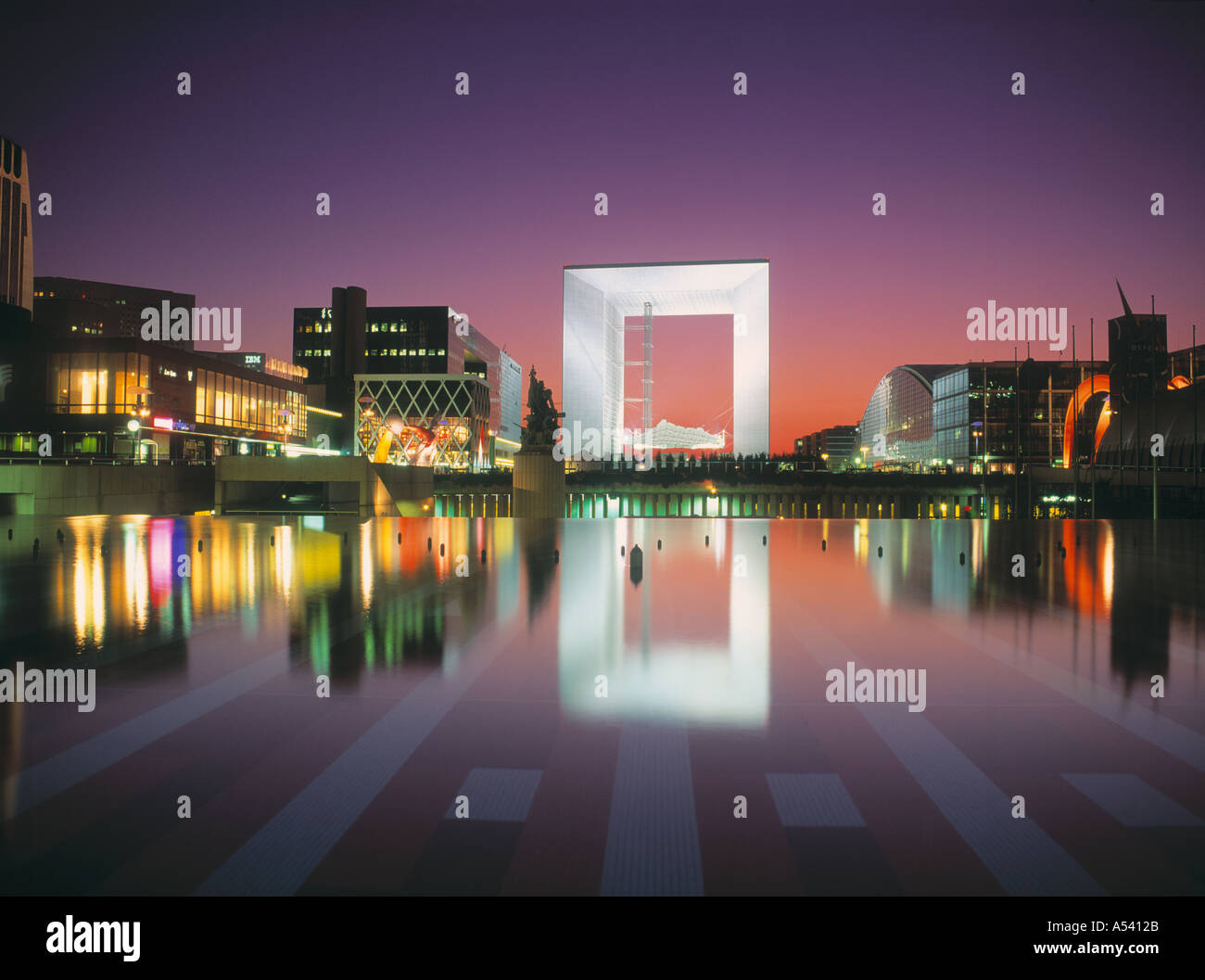 La Grande Arche At La Defense At Night In Paris Stock Photo