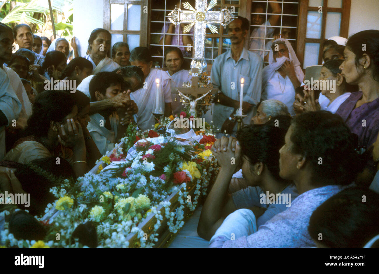 ha2547 5386 india customs funeral wake for dead catholic woman