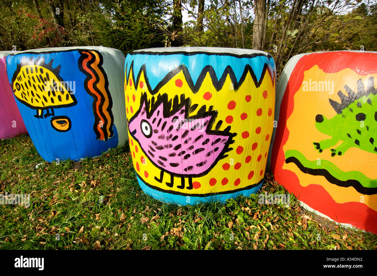 Art on hay bales art hi res stock photography and images Alamy Art on hay bales art hi res stock photography and images Alamy