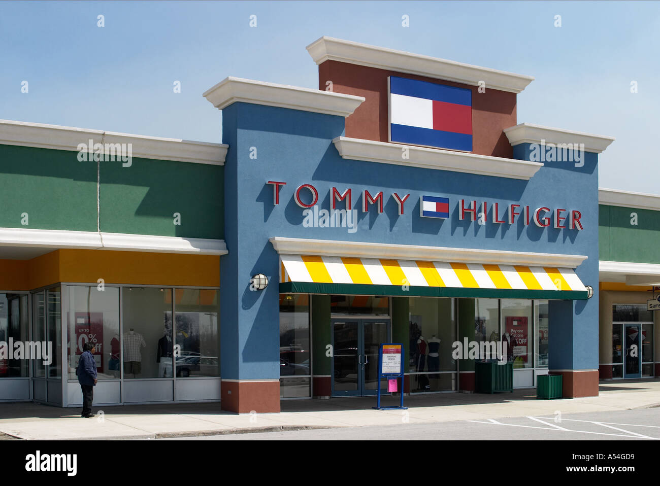 WISCONSIN Kenosha Outlet store Tommy entrance Stock Photo - Alamy