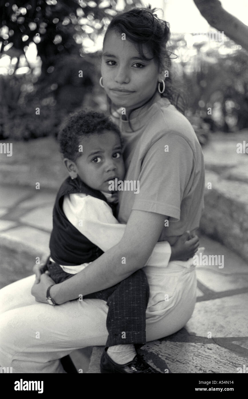 Black and white mother and son hi-res stock photography and images - Alamy