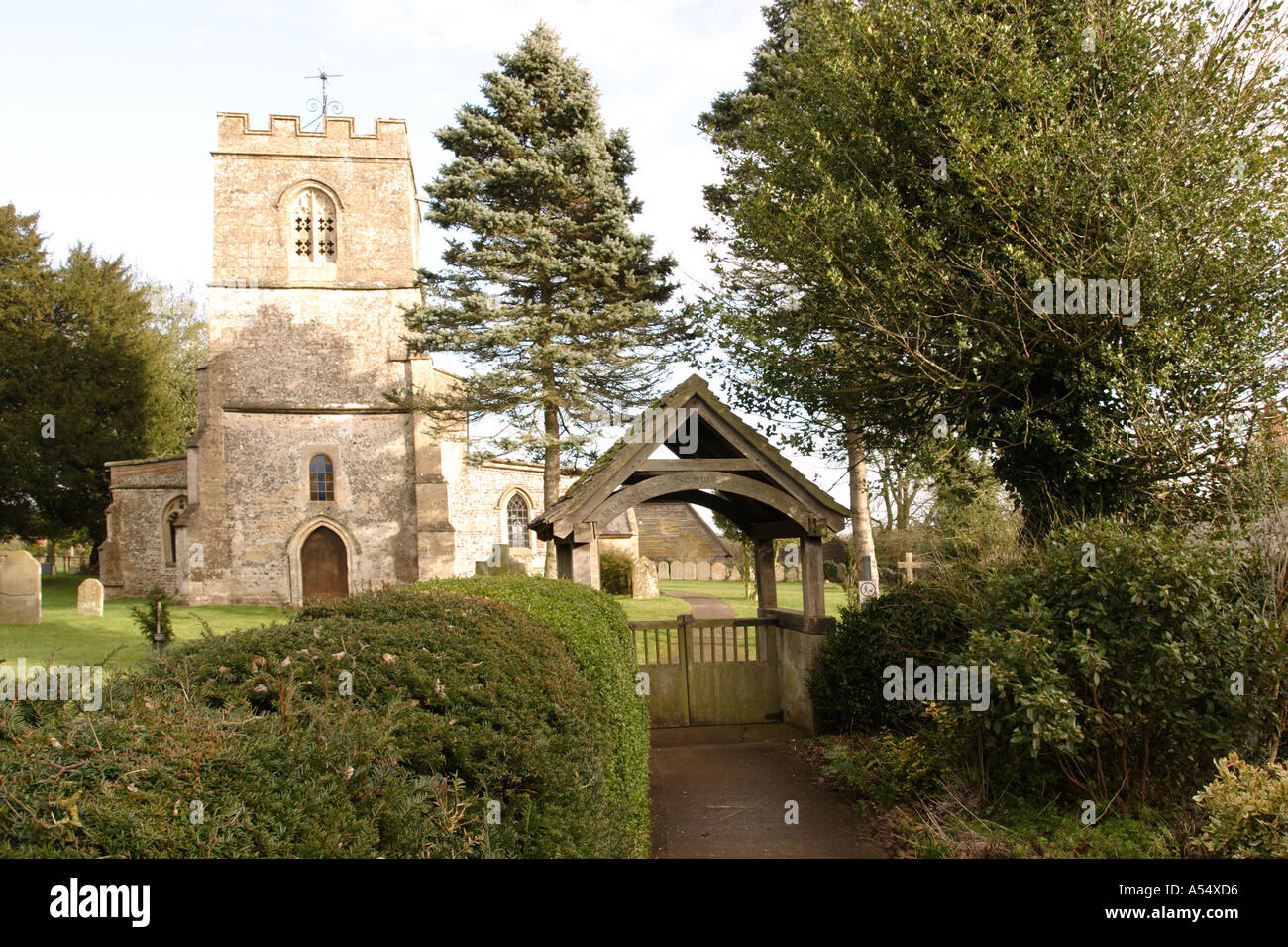 Mildenhall church near Marlborough Wiltshire Stock Photo Alamy