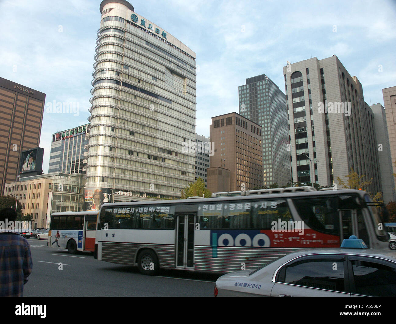 Painet ip2252 korea downtown soeul 2003 country developing nation less economically developed culture emerging market Stock Photo