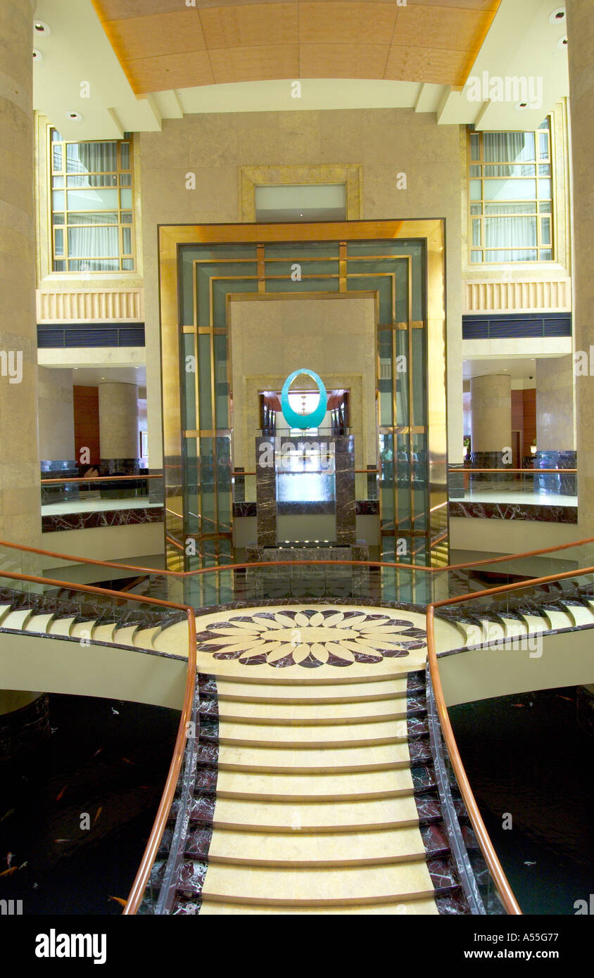 Fullerton hotel singapore interior hi-res stock photography and images ...