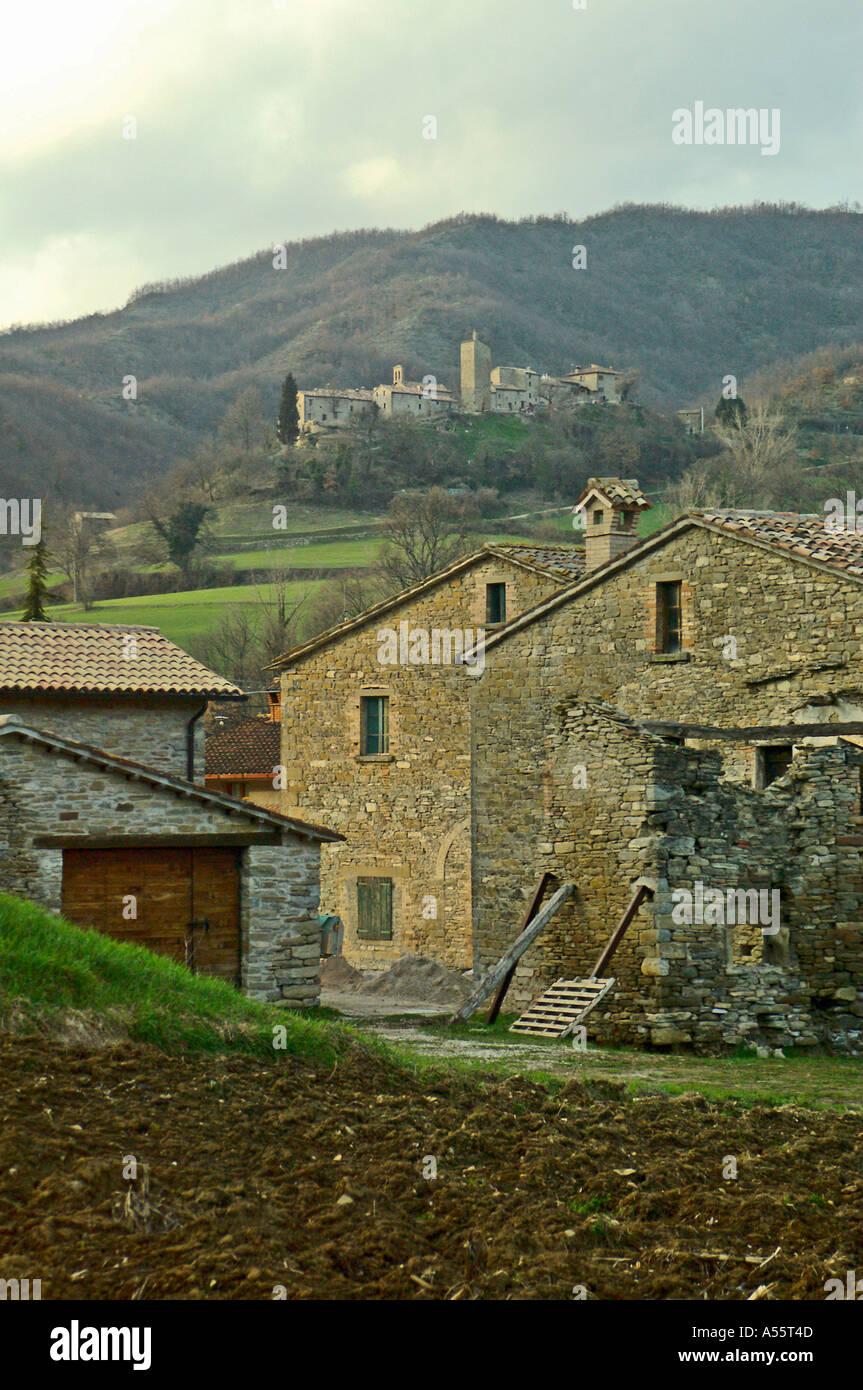 A stone farmlet in the Le Marche countryside Stock Photo