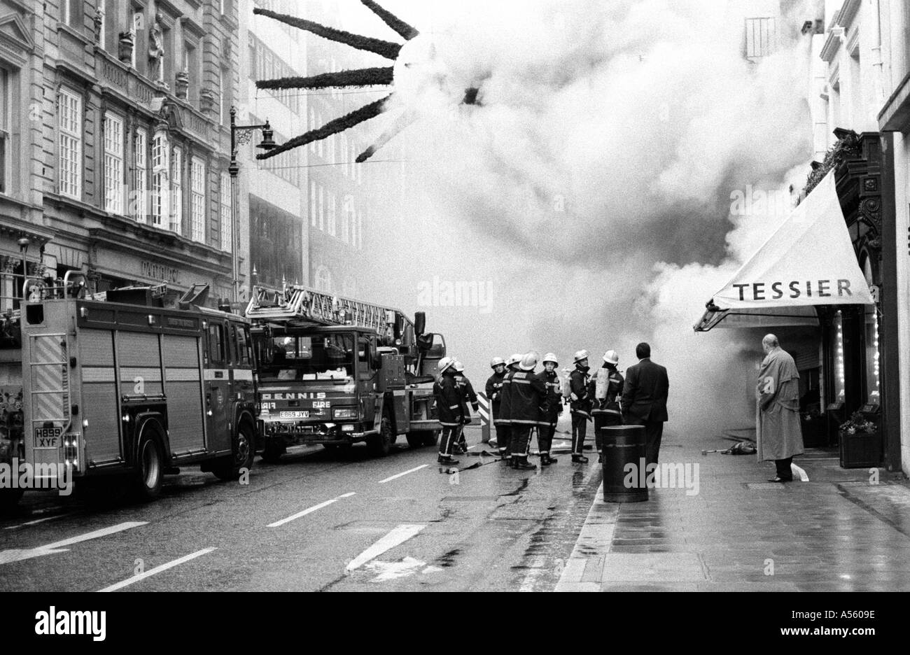 Shop fire Bond Street Lond Stock Photo - Alamy