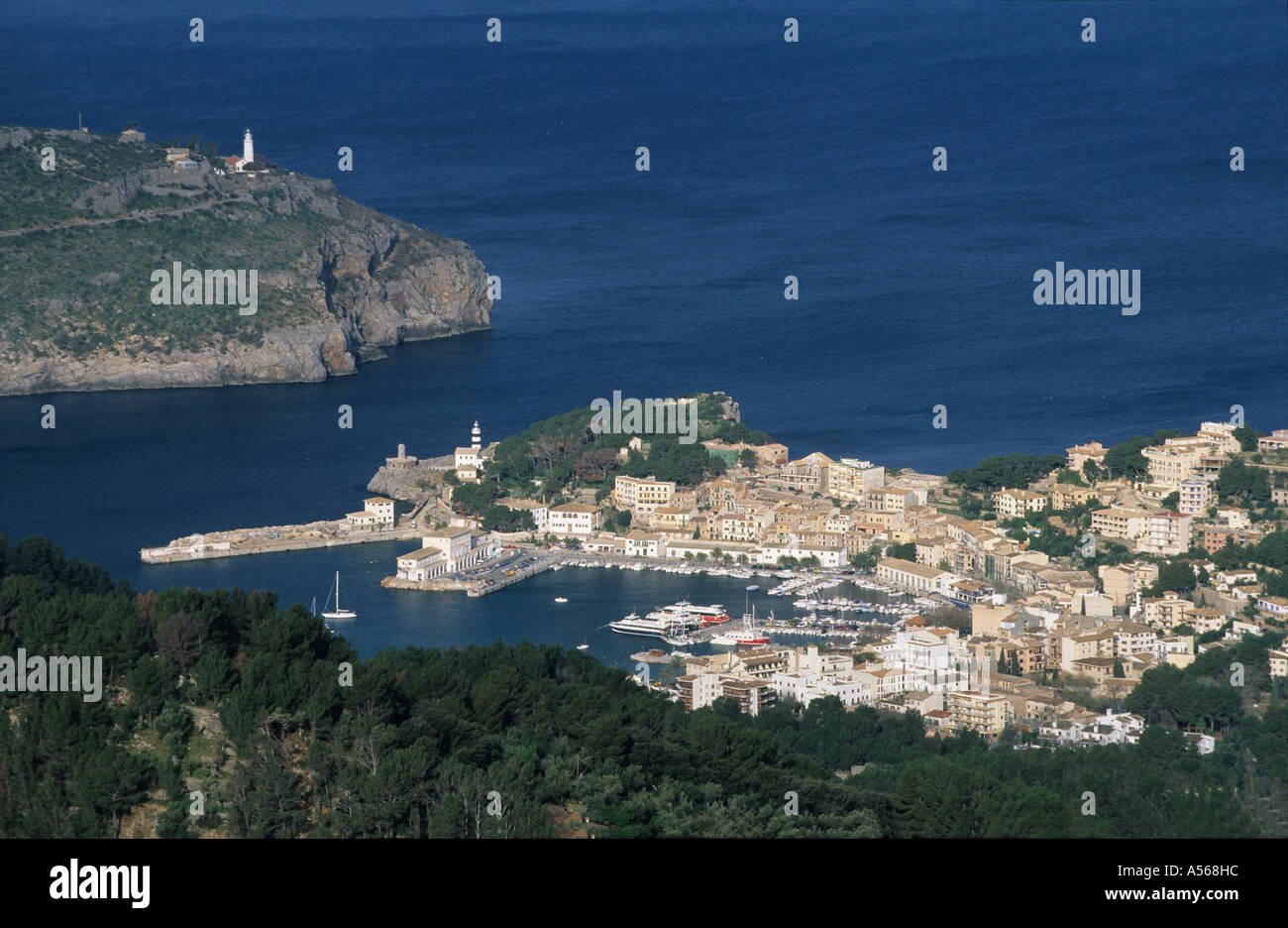 Ses barques viewpoint hi-res stock photography and images - Alamy