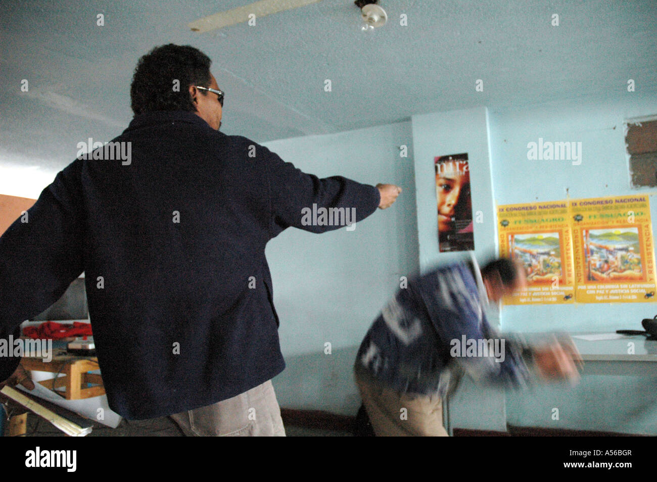 Painet iy8266 colombia role play street violence fedes training development center altos cazuca bogota photo 2005 country Stock Photo