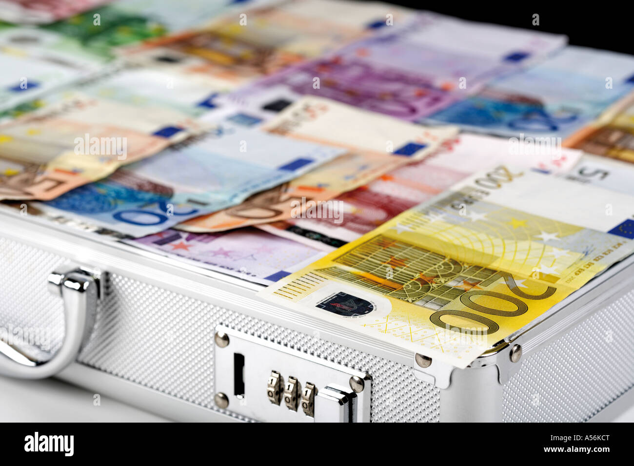 Locks with notes hi-res stock photography and images - Alamy