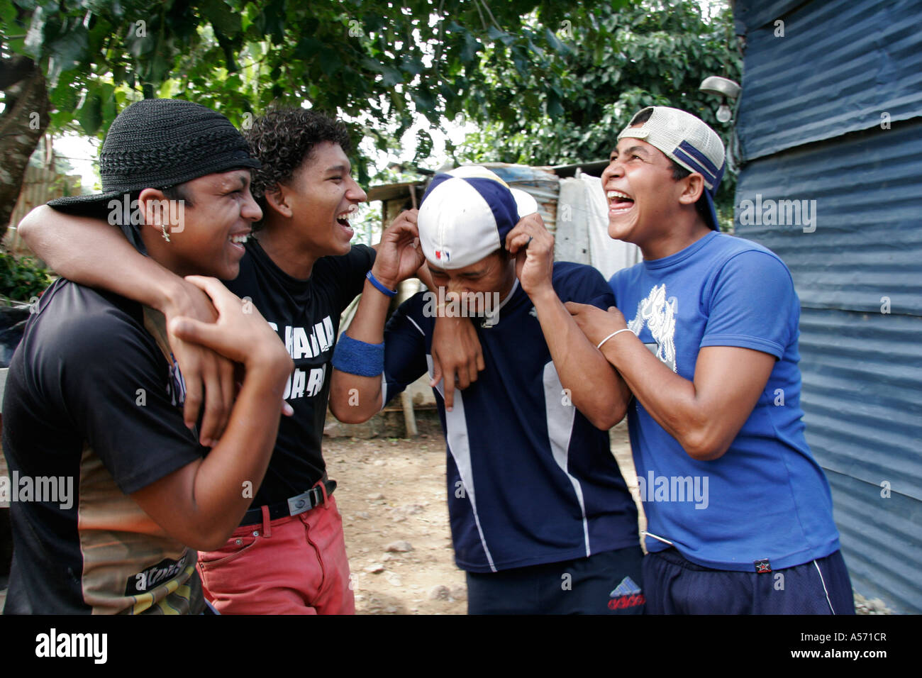 Boys gang fight street hi-res stock photography and images - Alamy