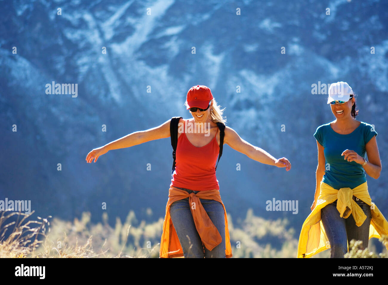 Hiking friendships hi-res stock photography and images - Alamy