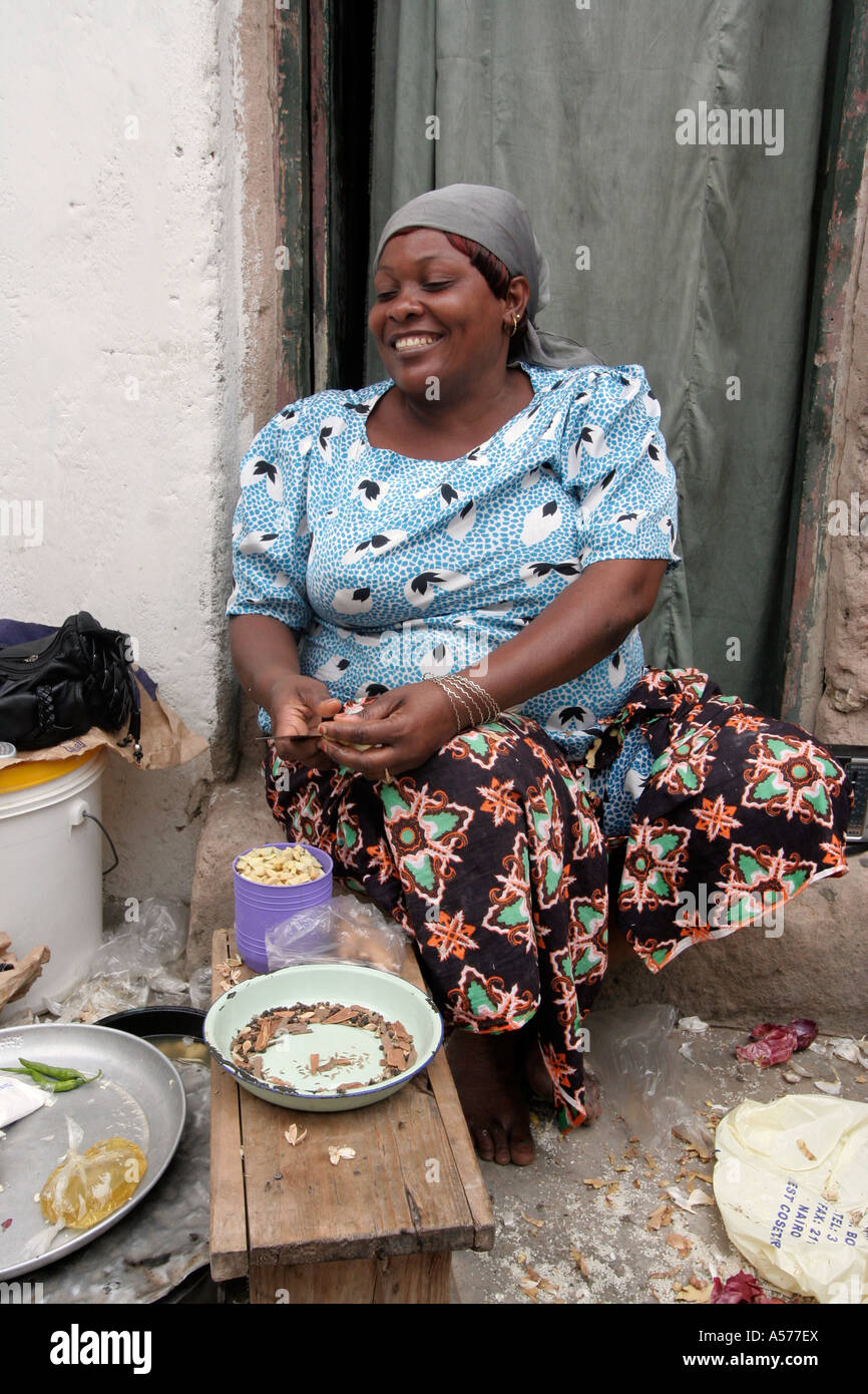 Painet jb1367 kenya woman female preparing food mombasa africa women females country developing nation less economically Stock Photo