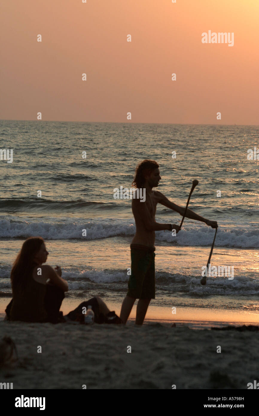 Ол оған массаж жасап, жыныстық қатынасқа мәжбүрлеген (видео желіде)