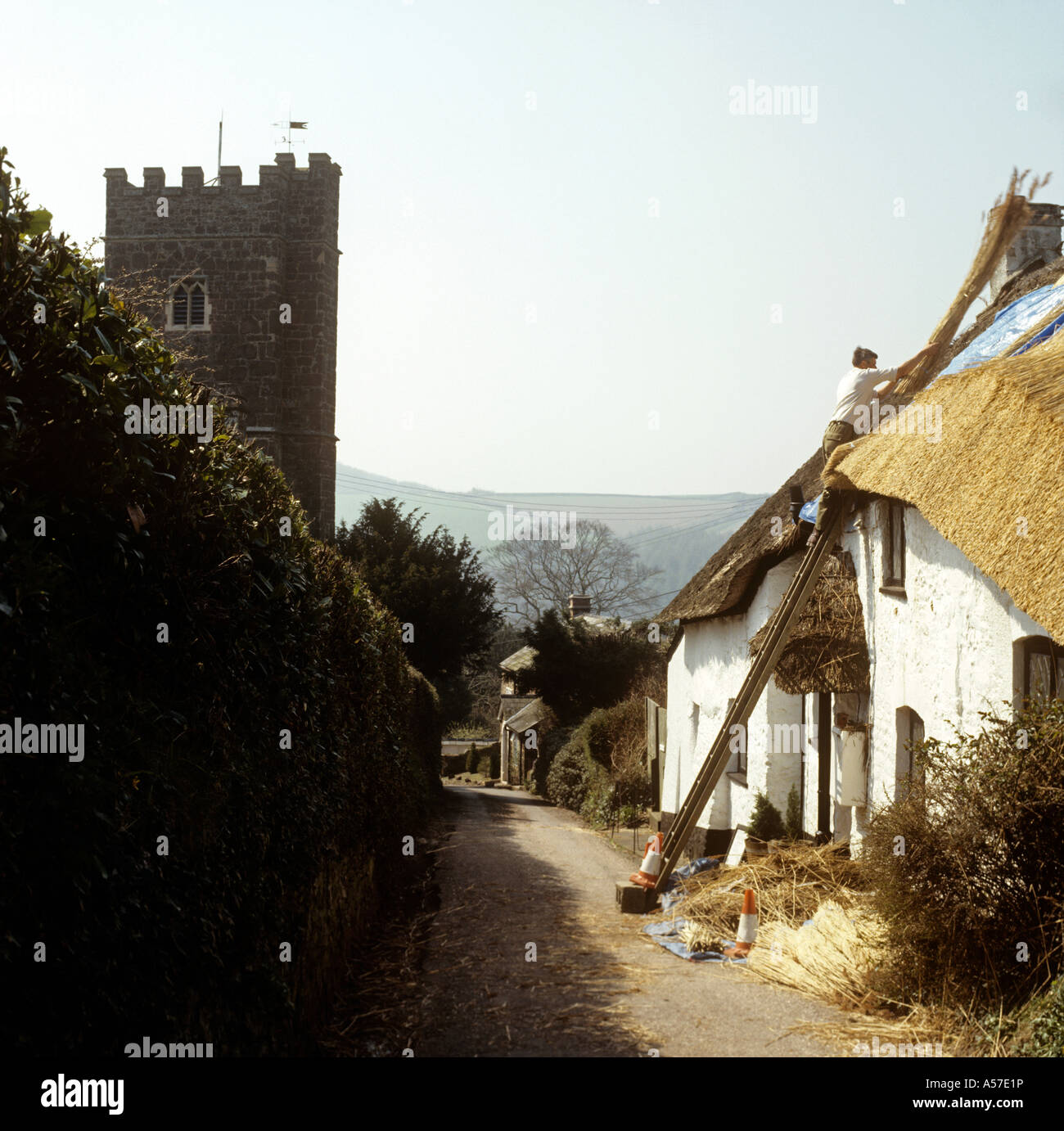 UK Devon Bickleigh country crafts thatcher at work Stock Photo