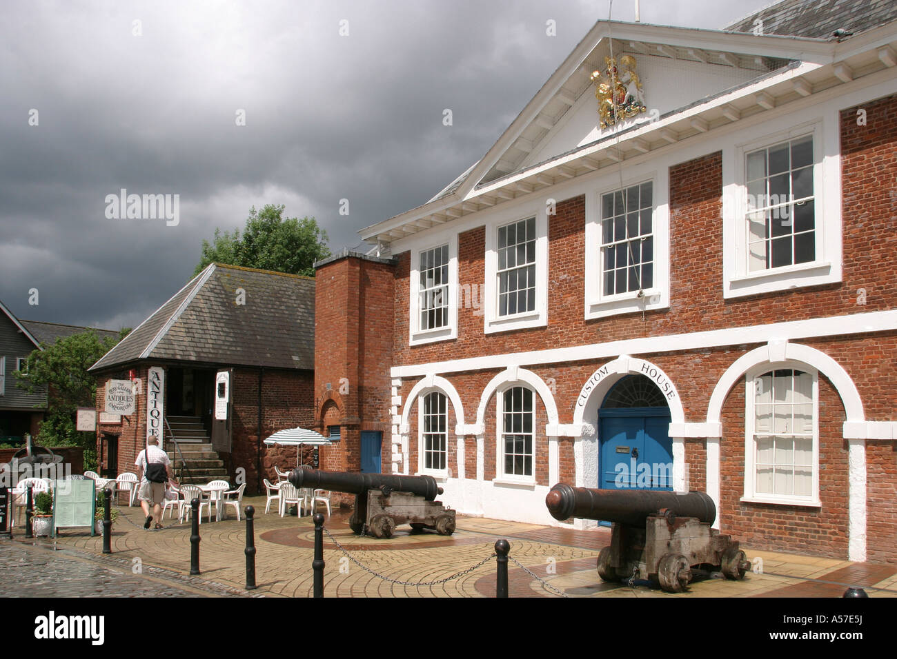 Custom house visitor centre hi-res stock photography and images - Alamy