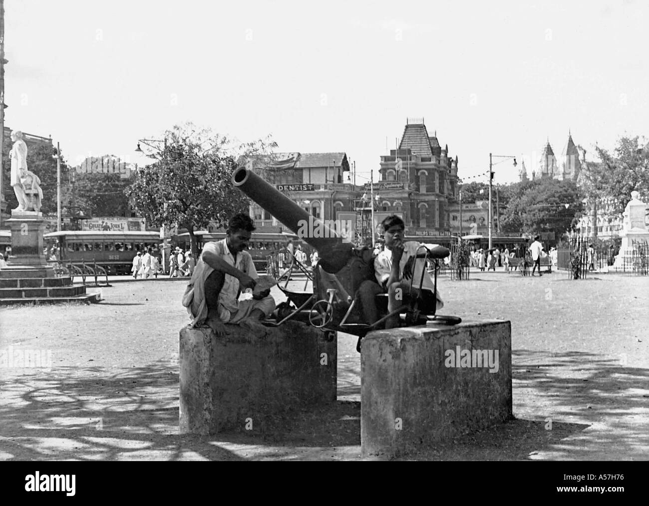PCP052A Old Gun Fort VT Bombay Mumbai Maharashtra India 1946 Stock Photo