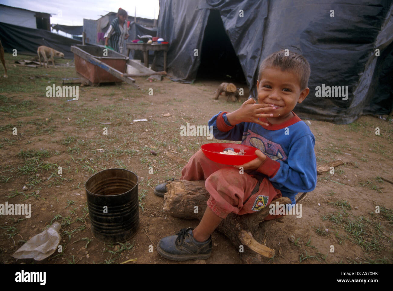 Painet ha2022 4080 boy baby nicaragua victim hurricane mitch displaced persons camp managua country developing nation less Stock Photo