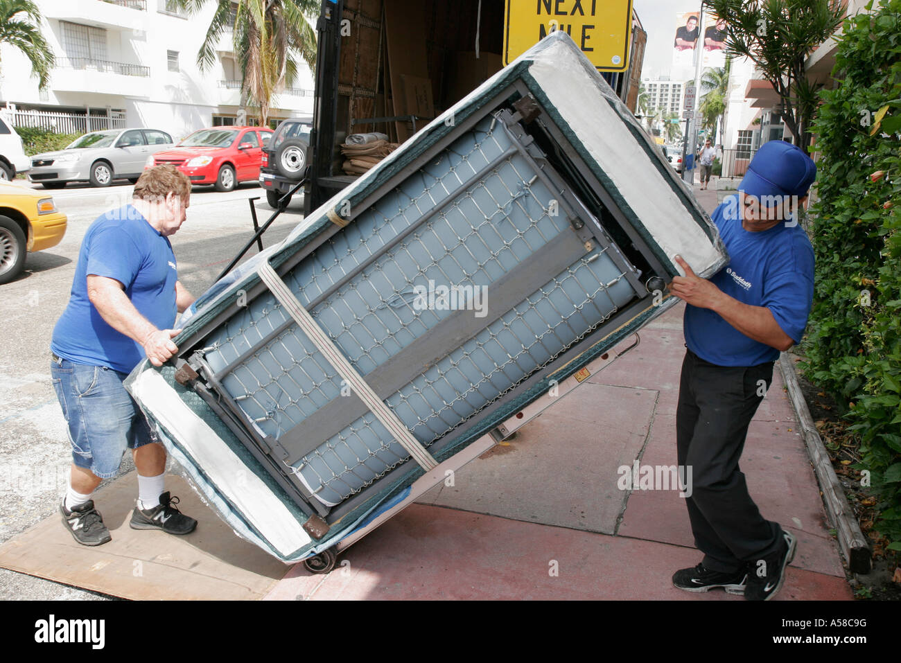 People Movers Stock Photos & People Movers Stock Images Alamy