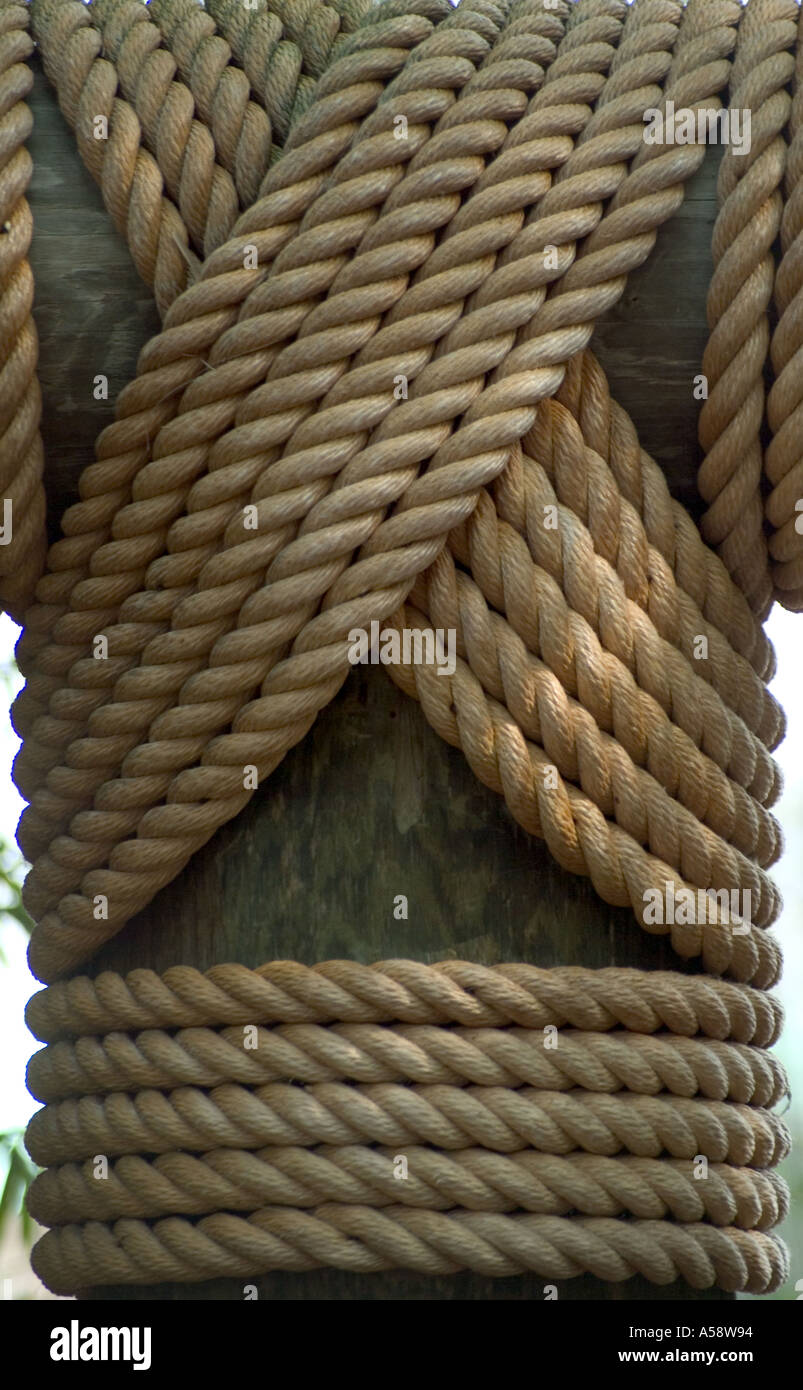 Comm Rope Wrap Tie wrap hi-res stock photography and images - Alamy