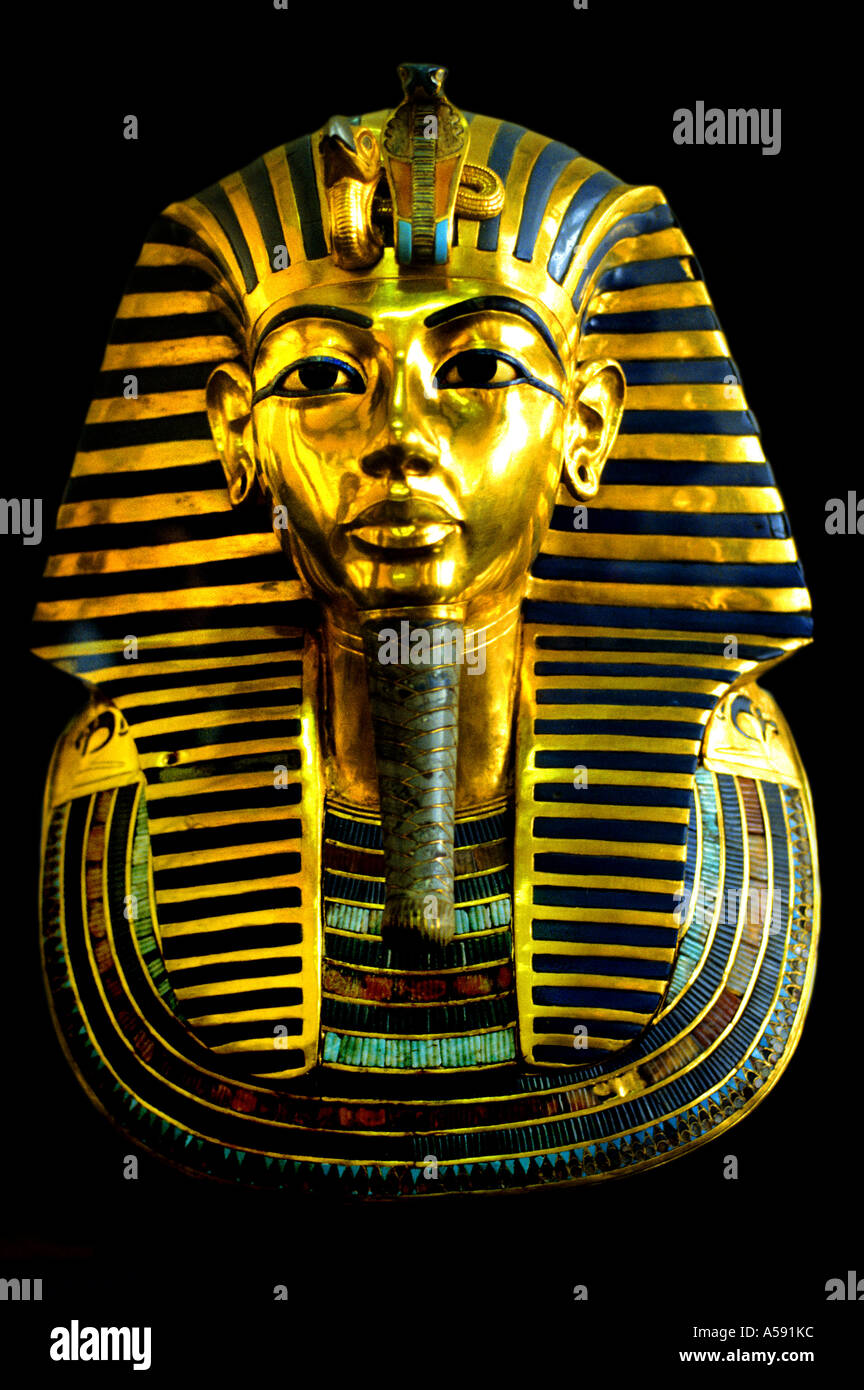 TUTANKHAMENS The golden funerary Tutankhamen Toetanchamon Gold mask of Tutankhamun  The golden funerary Egyptian Museum Cairo Stock Photo