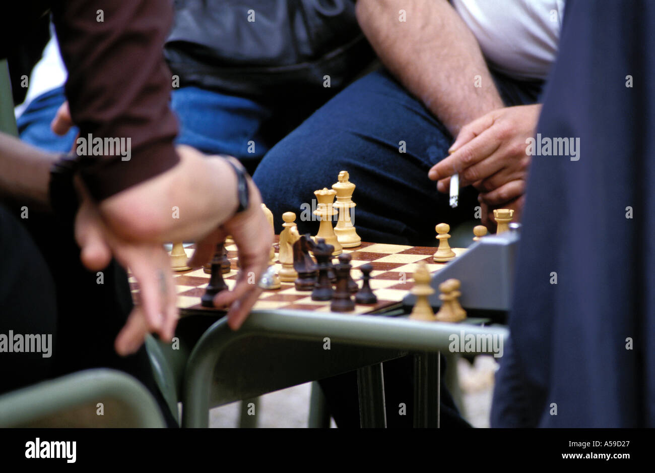 Parisians playing chess in Jardin du Luxembourg Paris Stock Photo Alamy