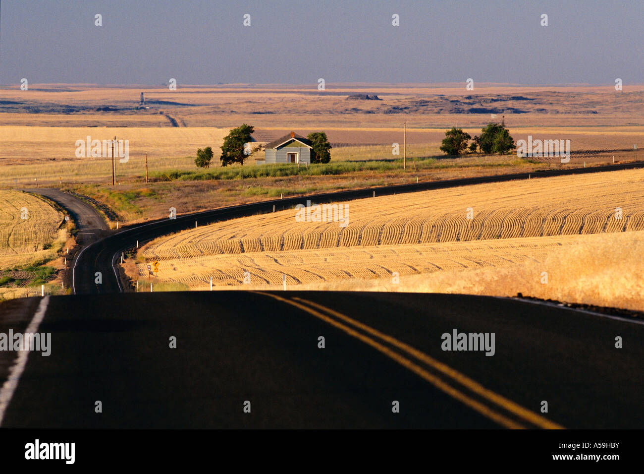 Overview american country road hi-res stock photography and images - Alamy