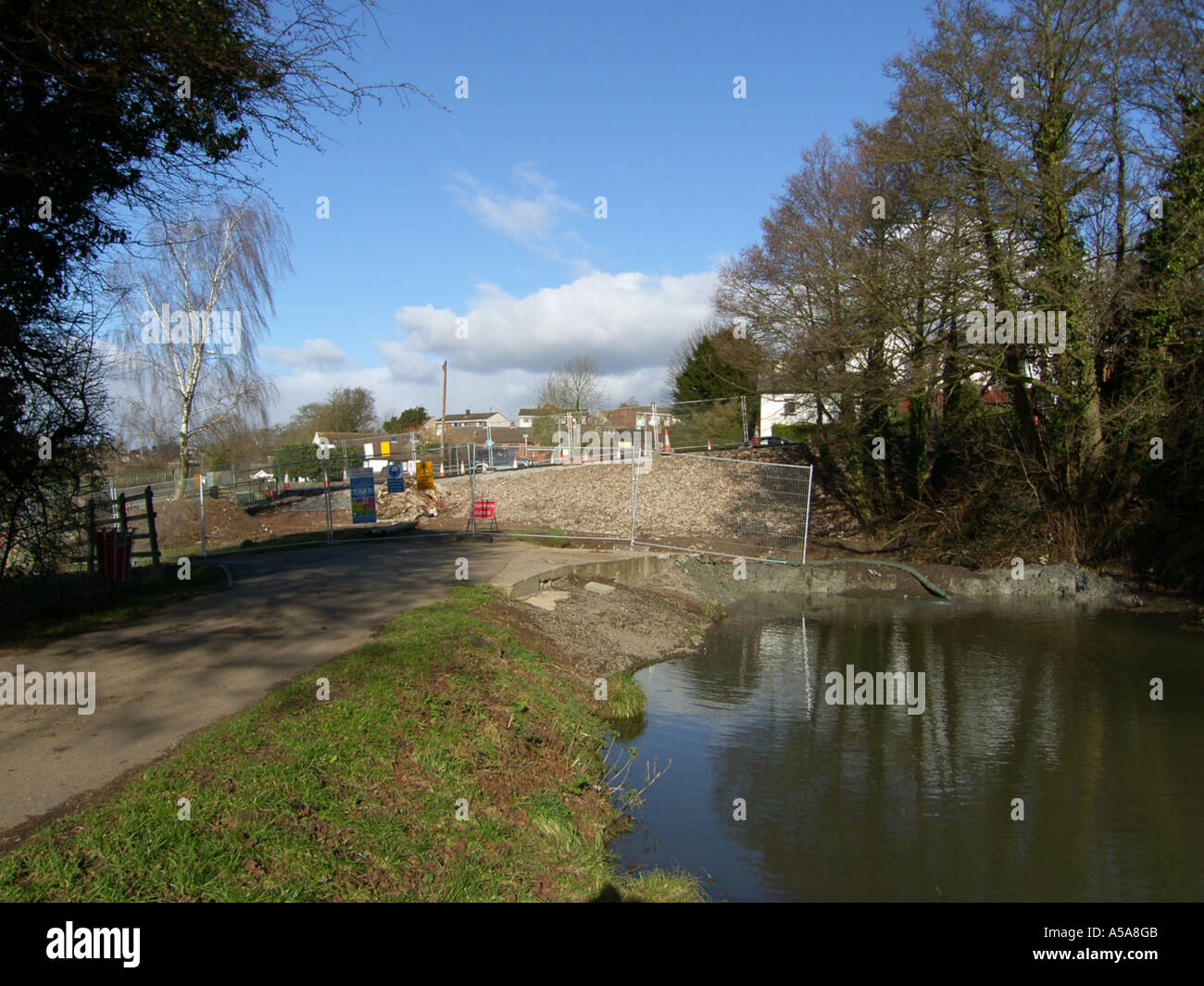 Gwent canal newport hi-res stock photography and images - Alamy