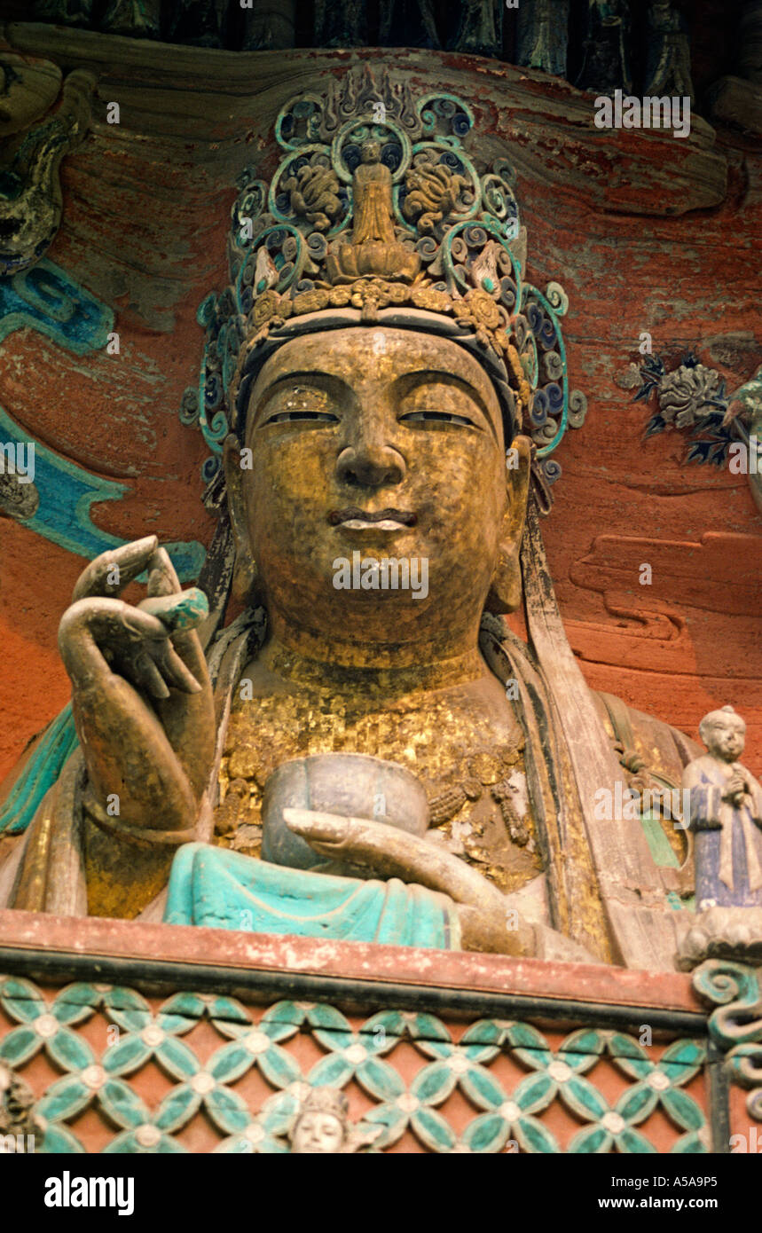 Buddhist cave carvings dazu sichuan hi-res stock photography and images ...