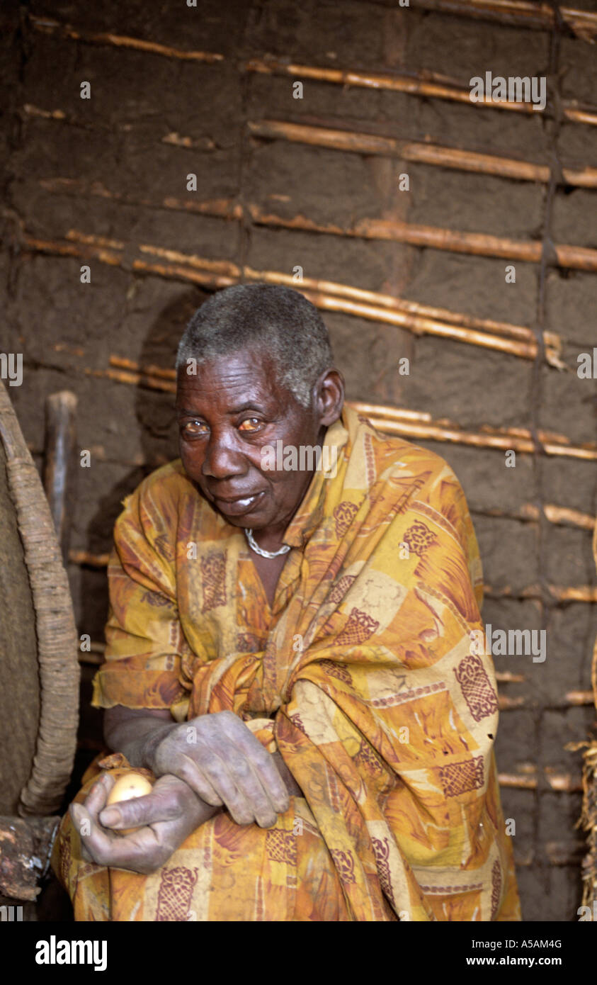African woman in western uganda hi-res stock photography and images - Alamy