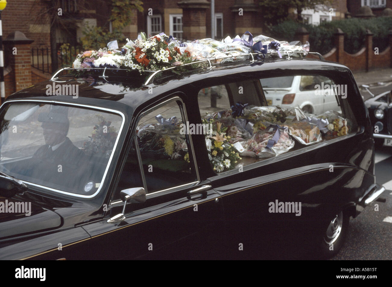 Funeral Flowers Stock Photos & Funeral Flowers Stock Images Alamy