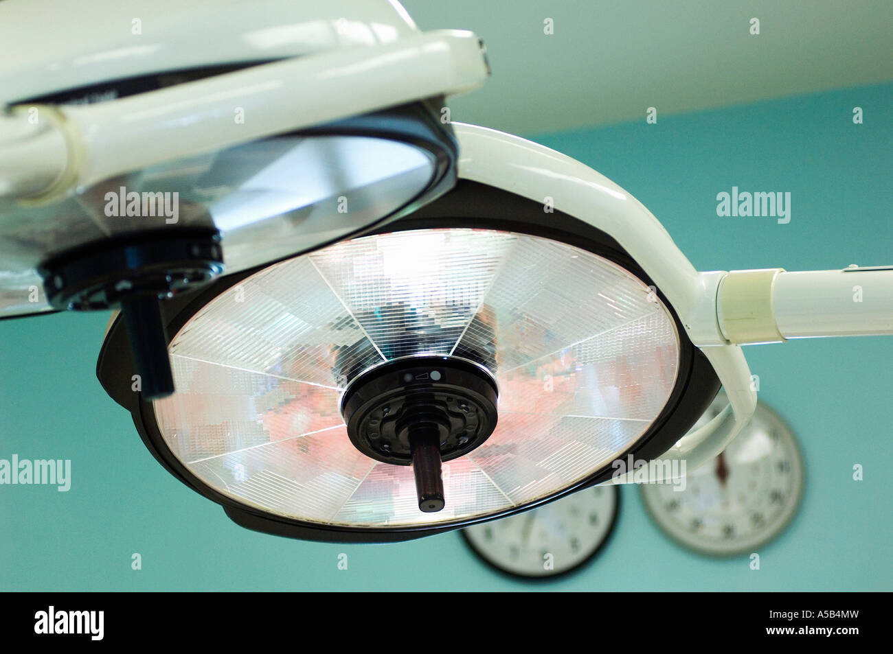 Operating room lighting Stock Photo Alamy