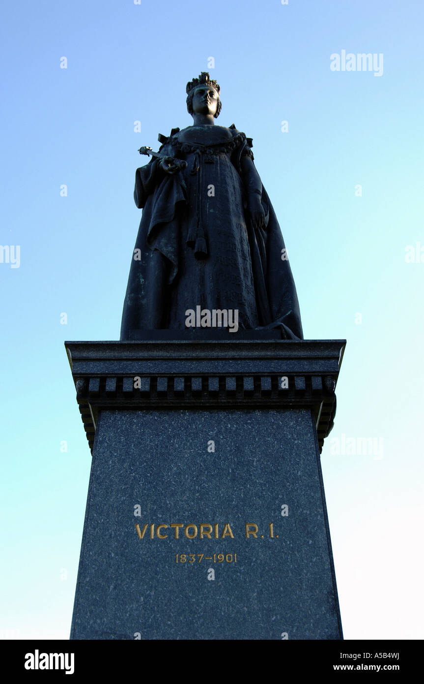 Statue of Queen Victoria, Victoria B.C. Canada Stock Photo Alamy
