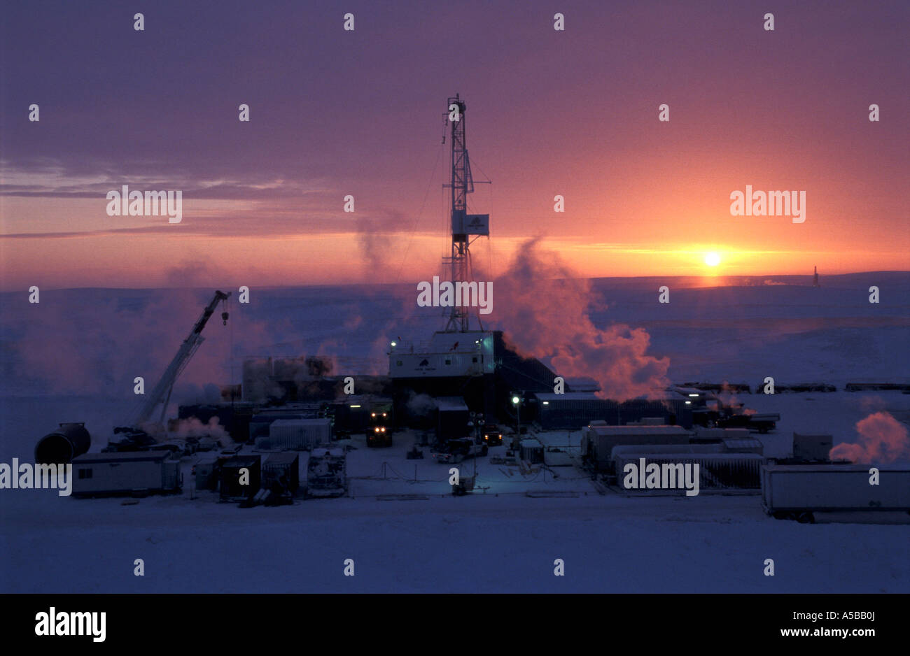 Oil rig on Canadian Arctic exploration site Stock Photo - Alamy