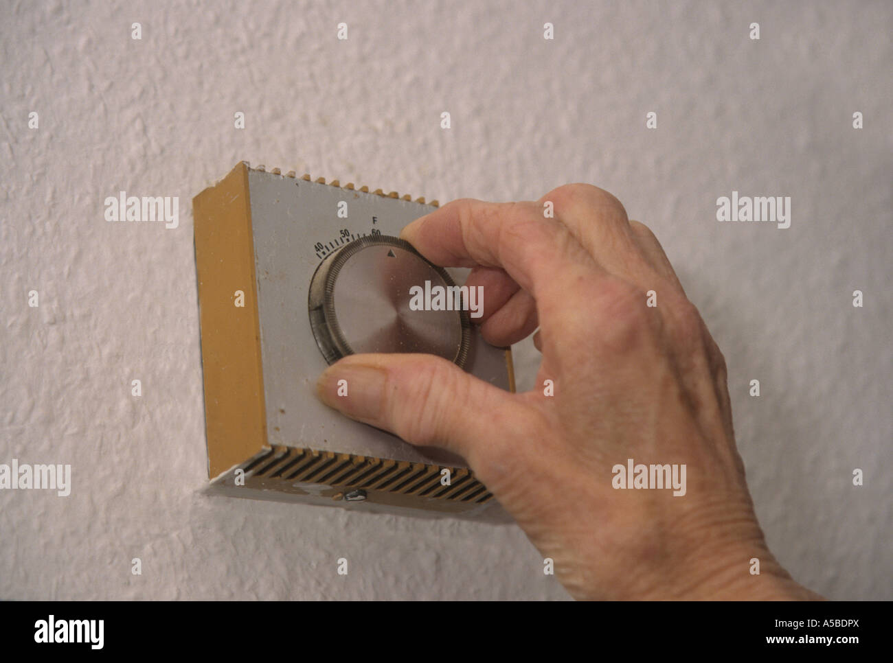 energy efficiency lowering the thermostat on the central heating