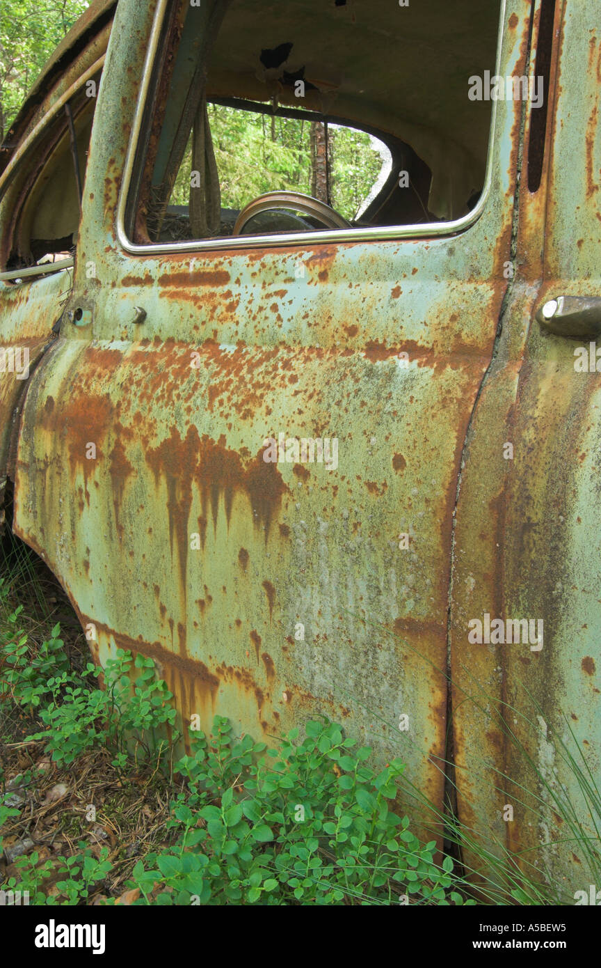 Abandoned vehicles woods hi-res stock photography and images - Alamy