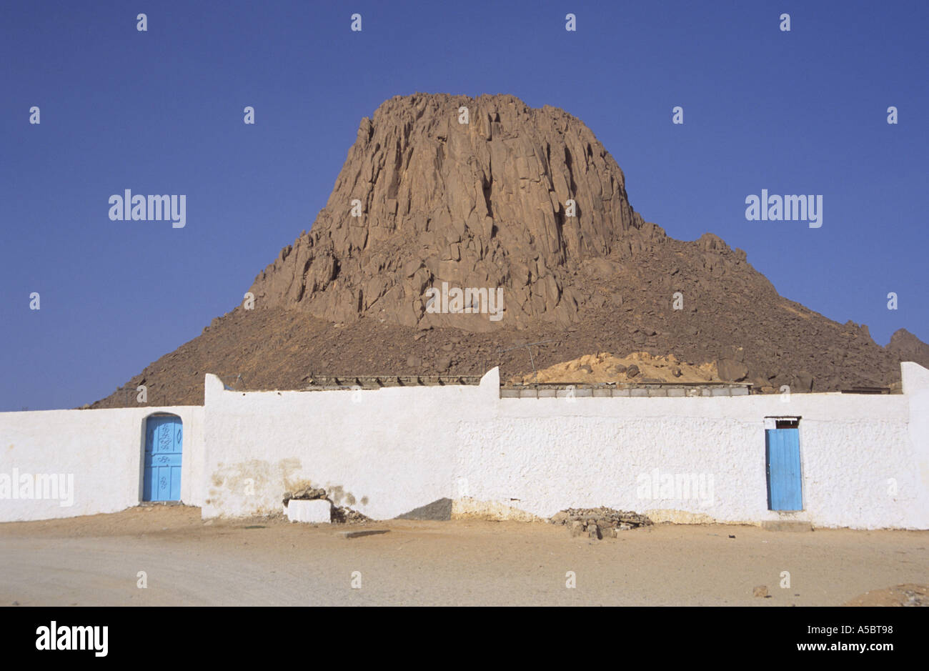 Algerian Sahara two houses in oasis Stock Photo Alamy