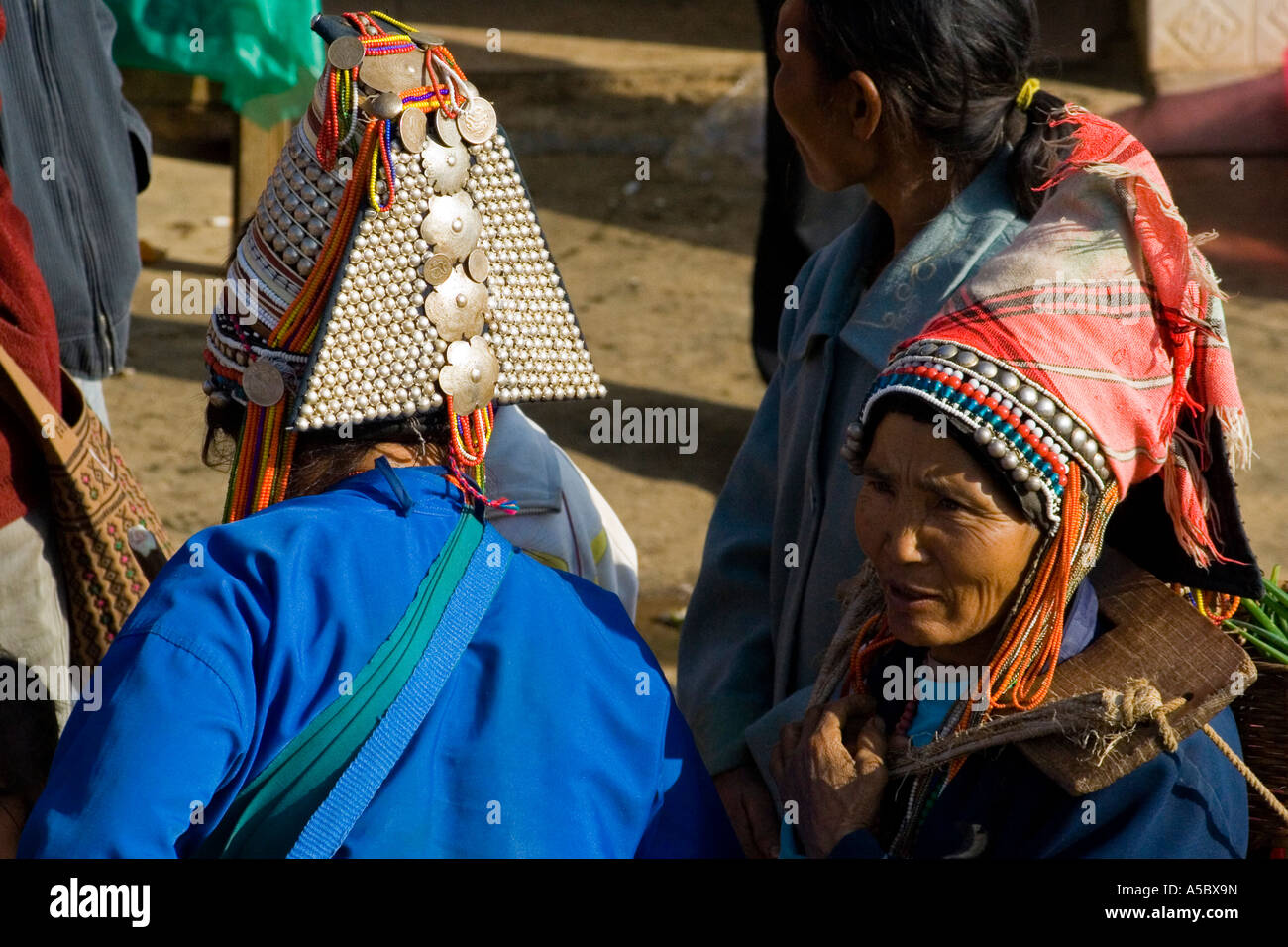 Akha hilltribe women hi-res stock photography and images - Alamy