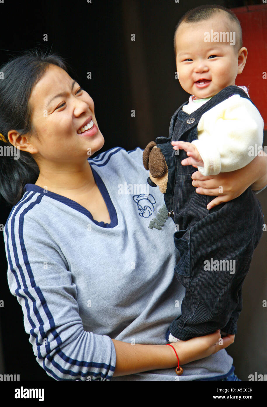 China babe hi-res stock photography and images - Alamy