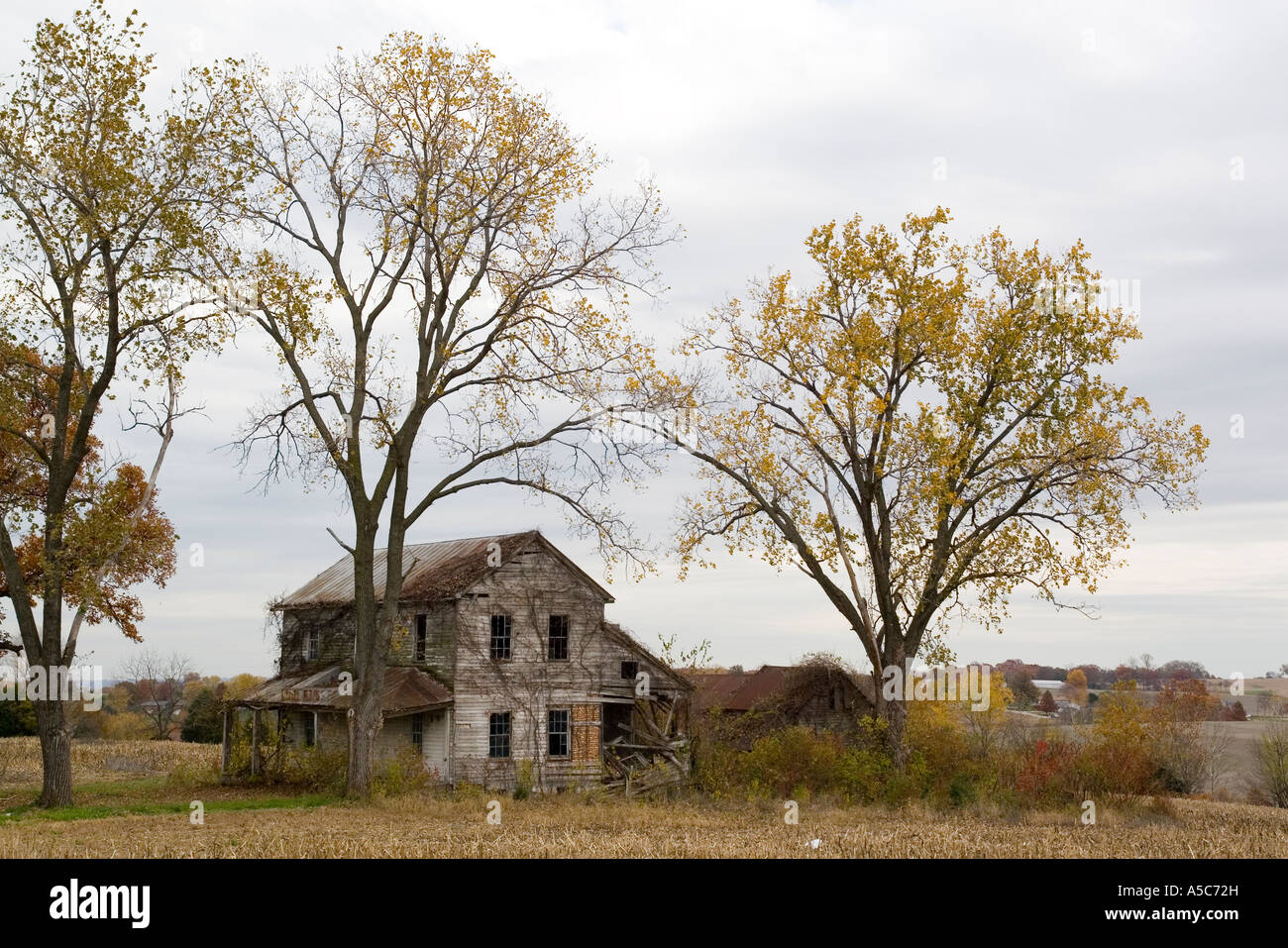 ste genevieve missouri mo usa an abandoned farm house stock photo