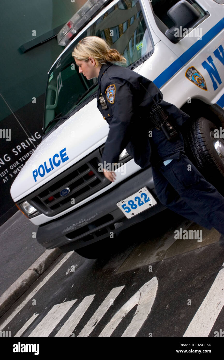 new york policewoman details  united stats of america Stock Photo