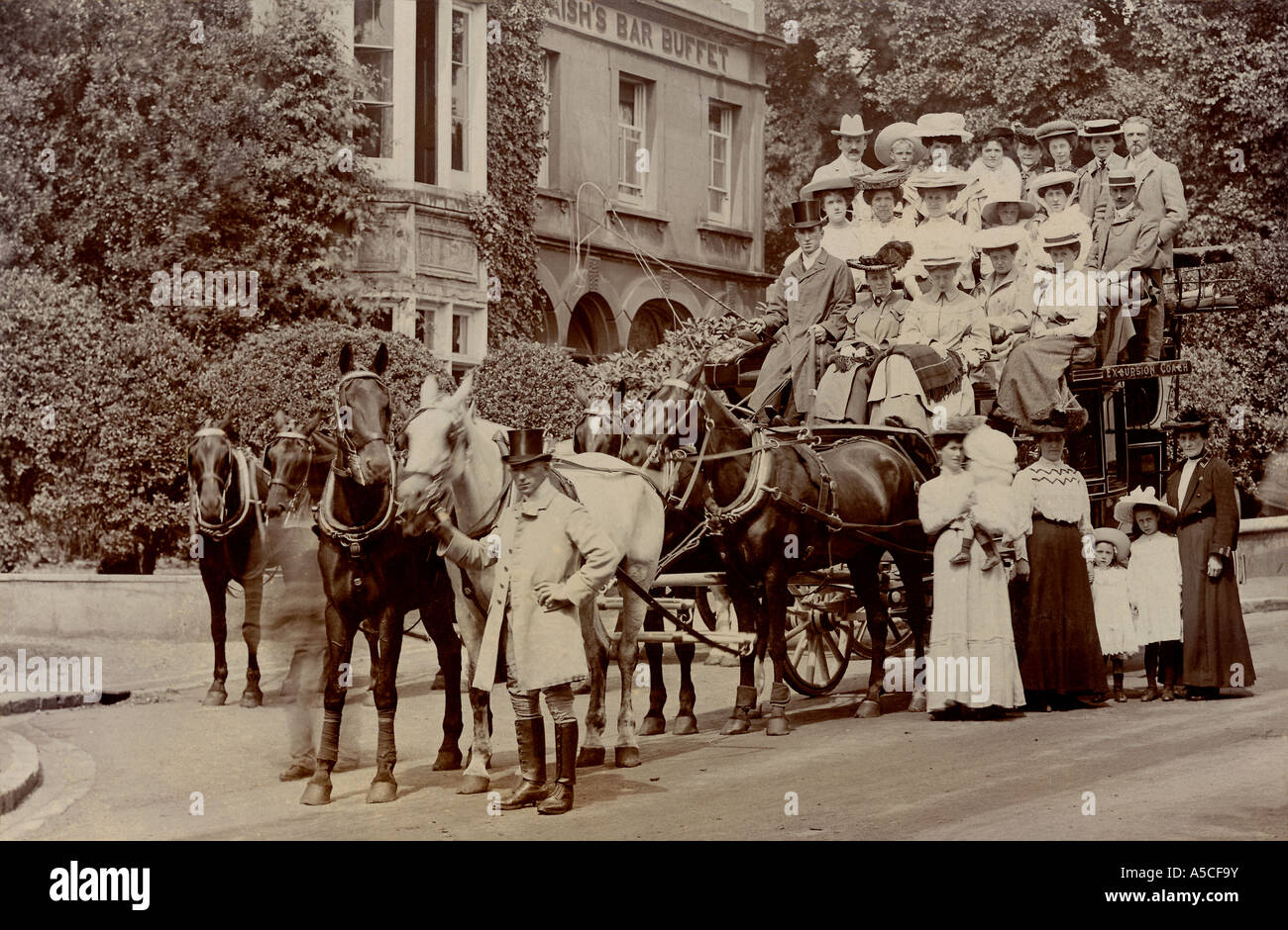 Edwardian excursion with coach and horses Stock Photo