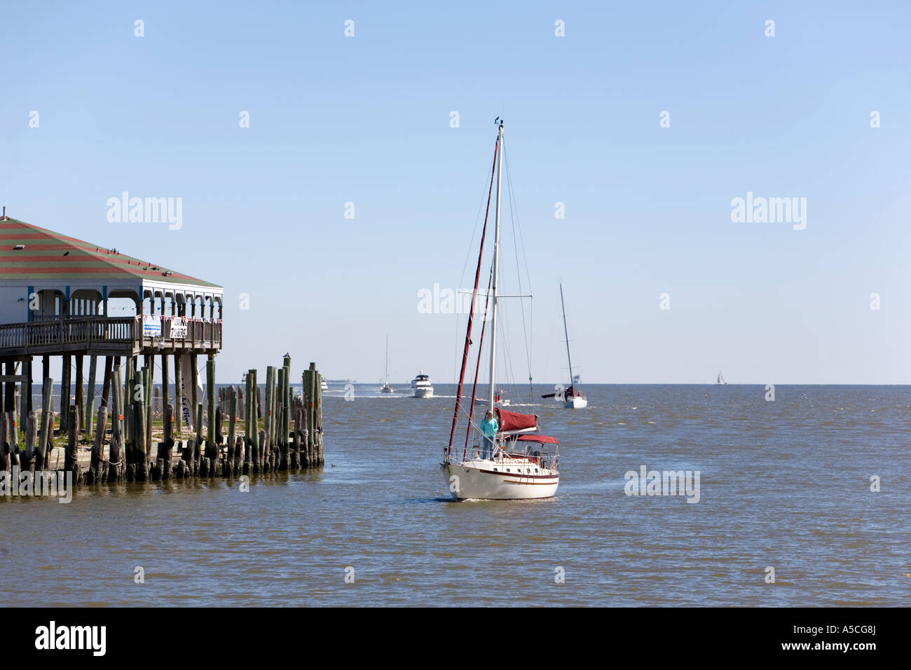 Coming into the slip hires stock photography and images Alamy