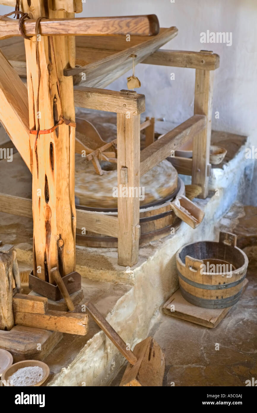 Flour chute hires stock photography and images Alamy