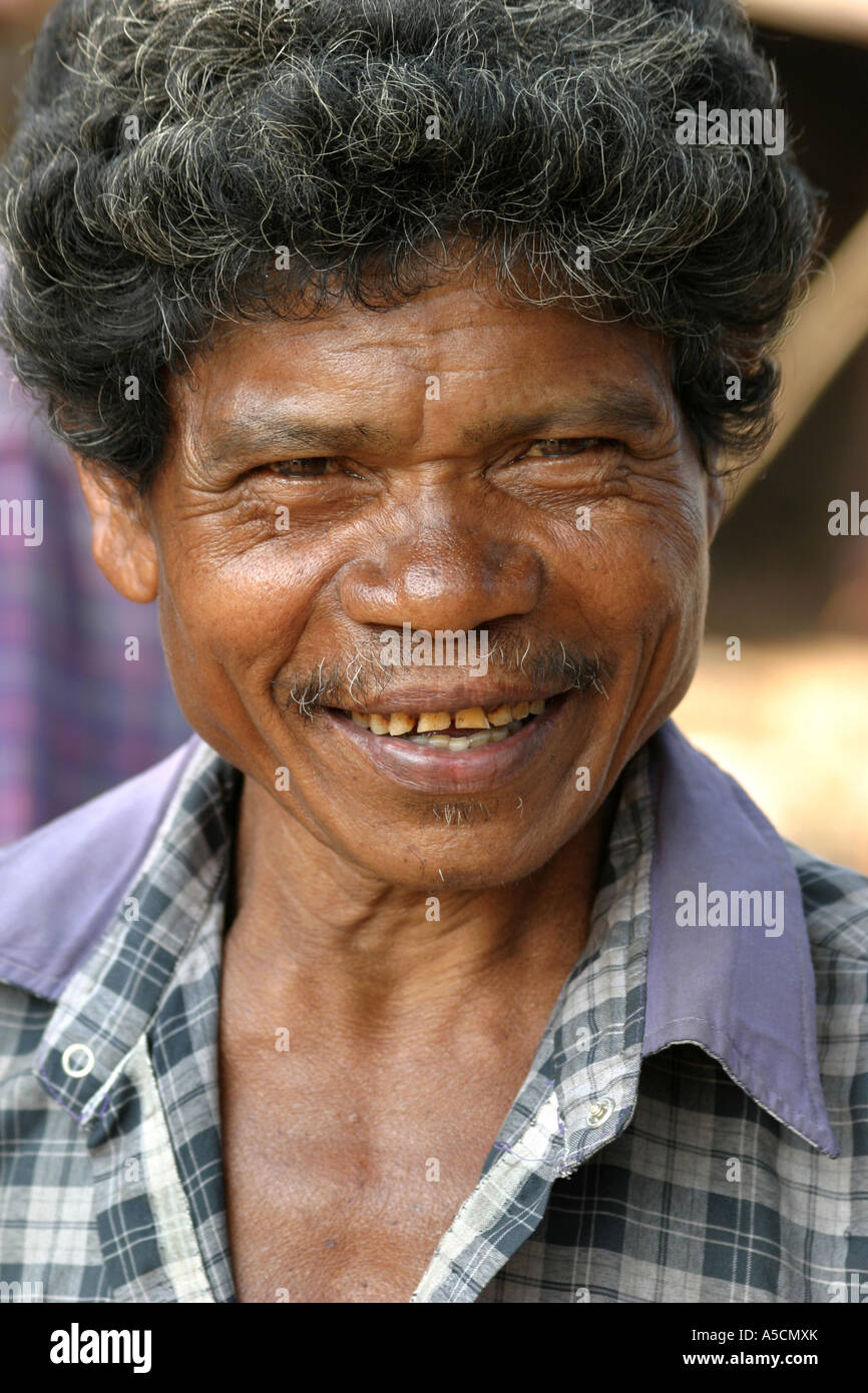 Jolly Desia Kondh tribal man in Bhatpur village Orissa India Stock Photo