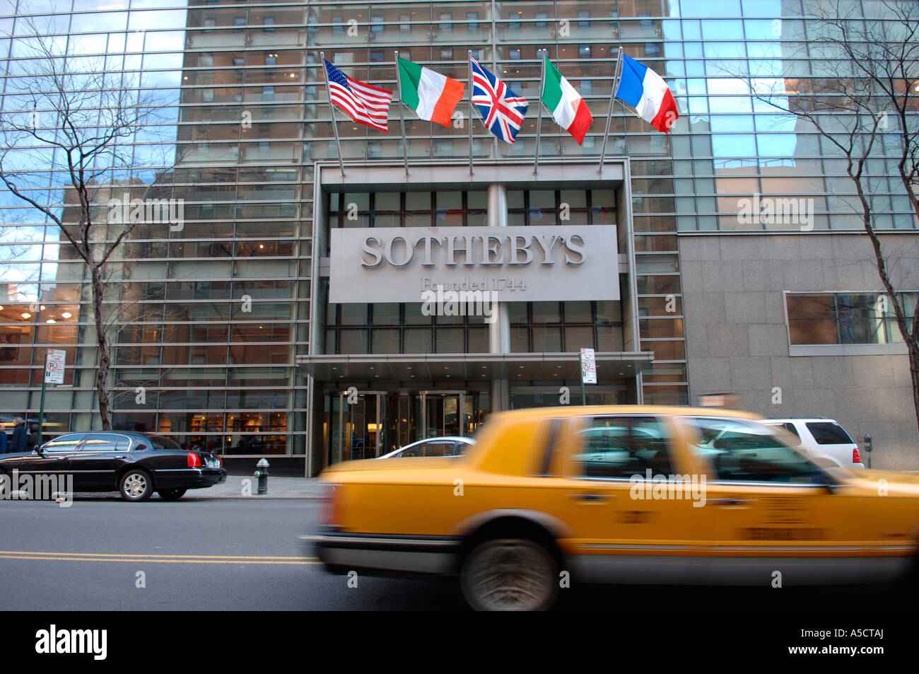 Sothebys headquarters hires stock photography and images Alamy