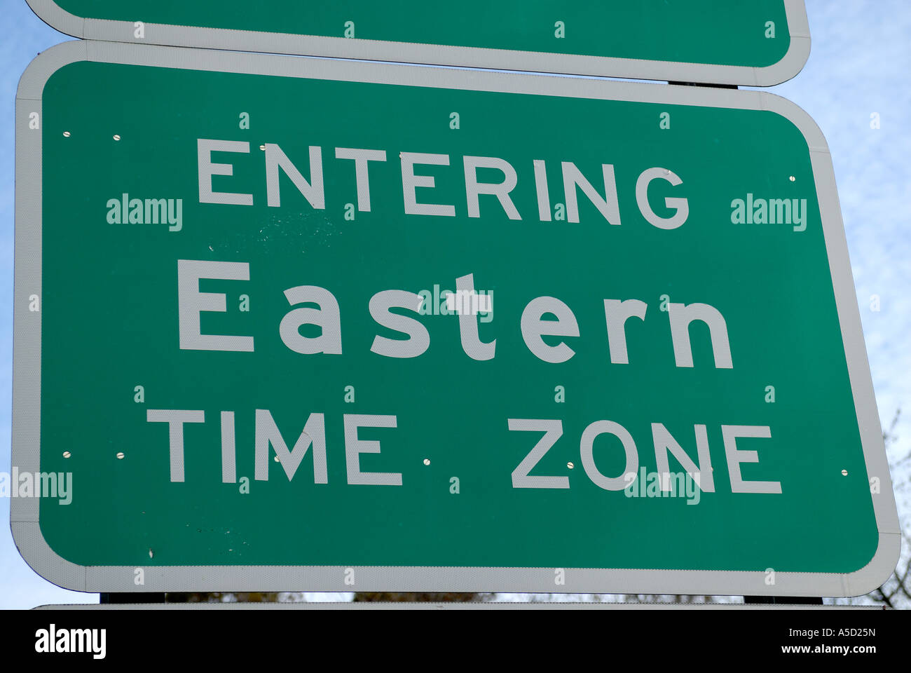 Entering central time zone sign in United States Stock Photo - Alamy