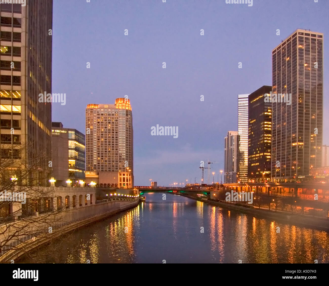 Chicago River, downtown Chicago at dusk Stock Photo