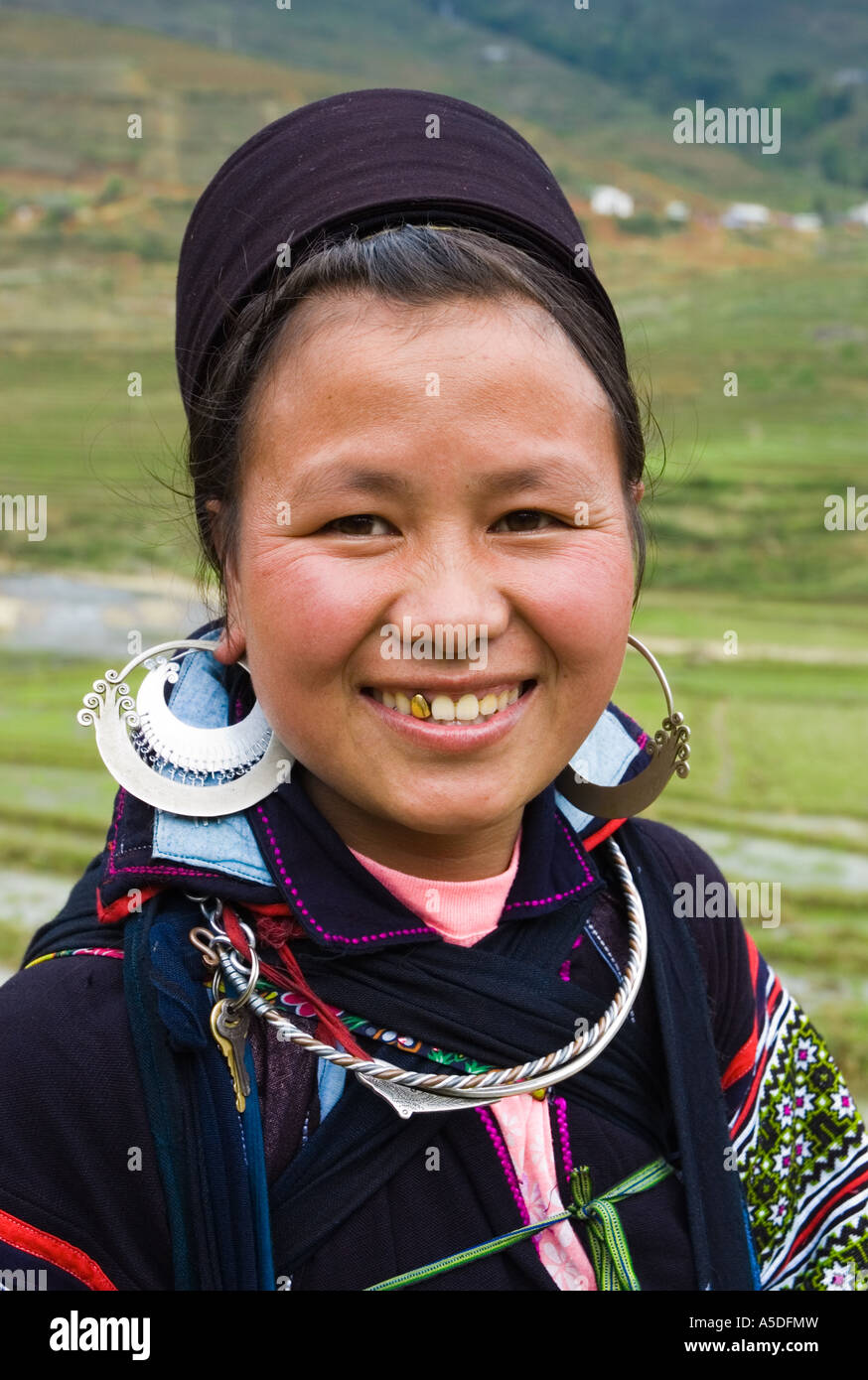 Vietnamese montagnard hill tribe hi-res stock photography and images ...