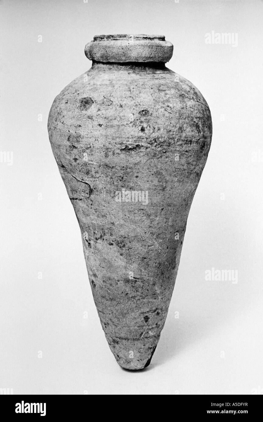 Late style Spanish olive jar Stock Photo Alamy