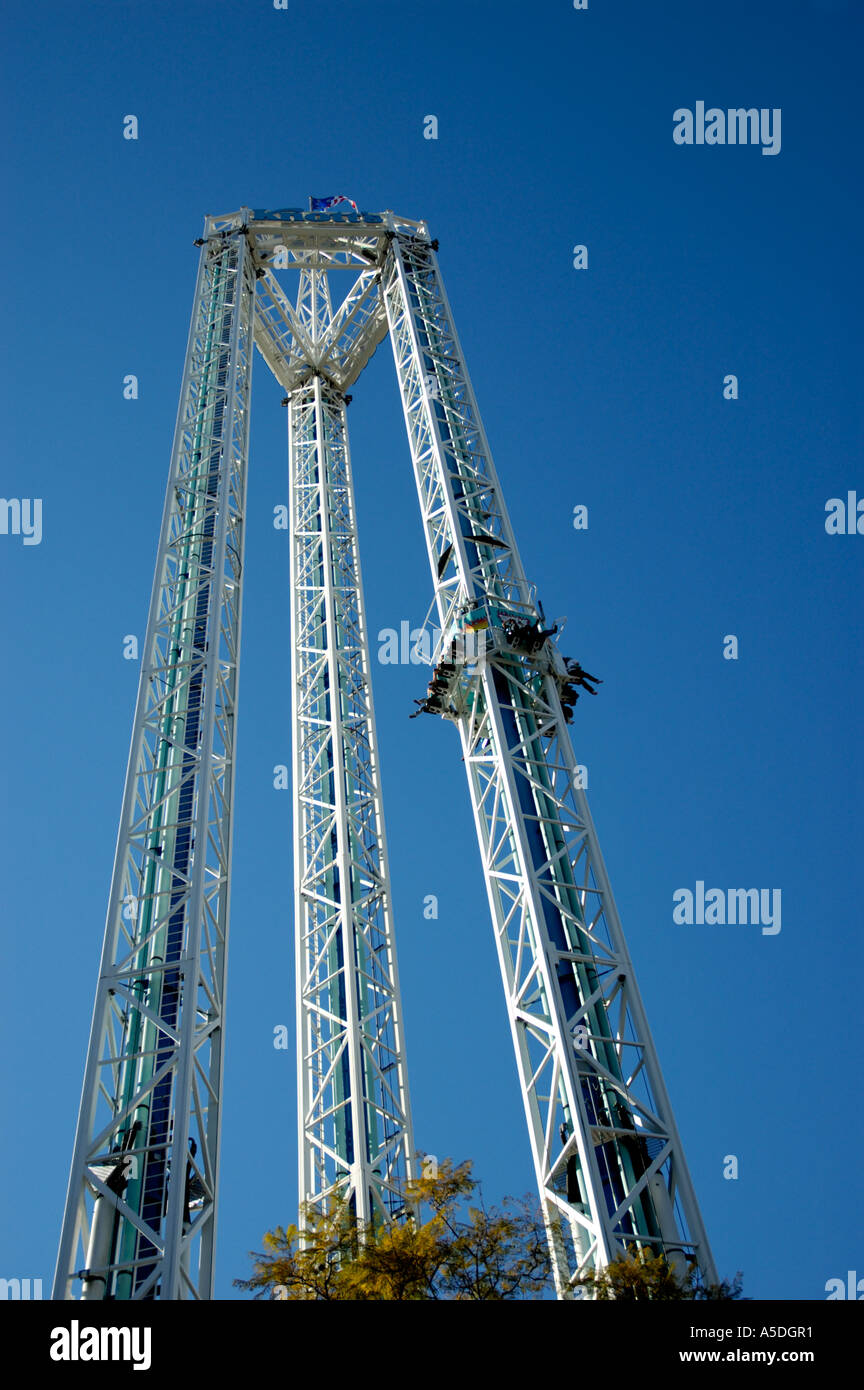 Supreme Scream tower at Knott's Berry Farm theme park CALIFORNIA Stock Photo